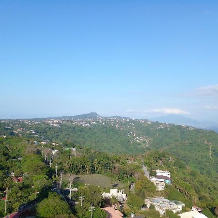 Tagaytay Prime Residences With Swimming Pool & Viewing Deck Tagaytay City Exterior photo