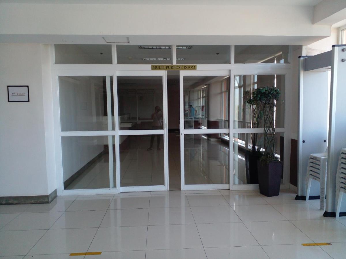 Tagaytay Prime Residences With Swimming Pool & Viewing Deck Tagaytay City Exterior photo